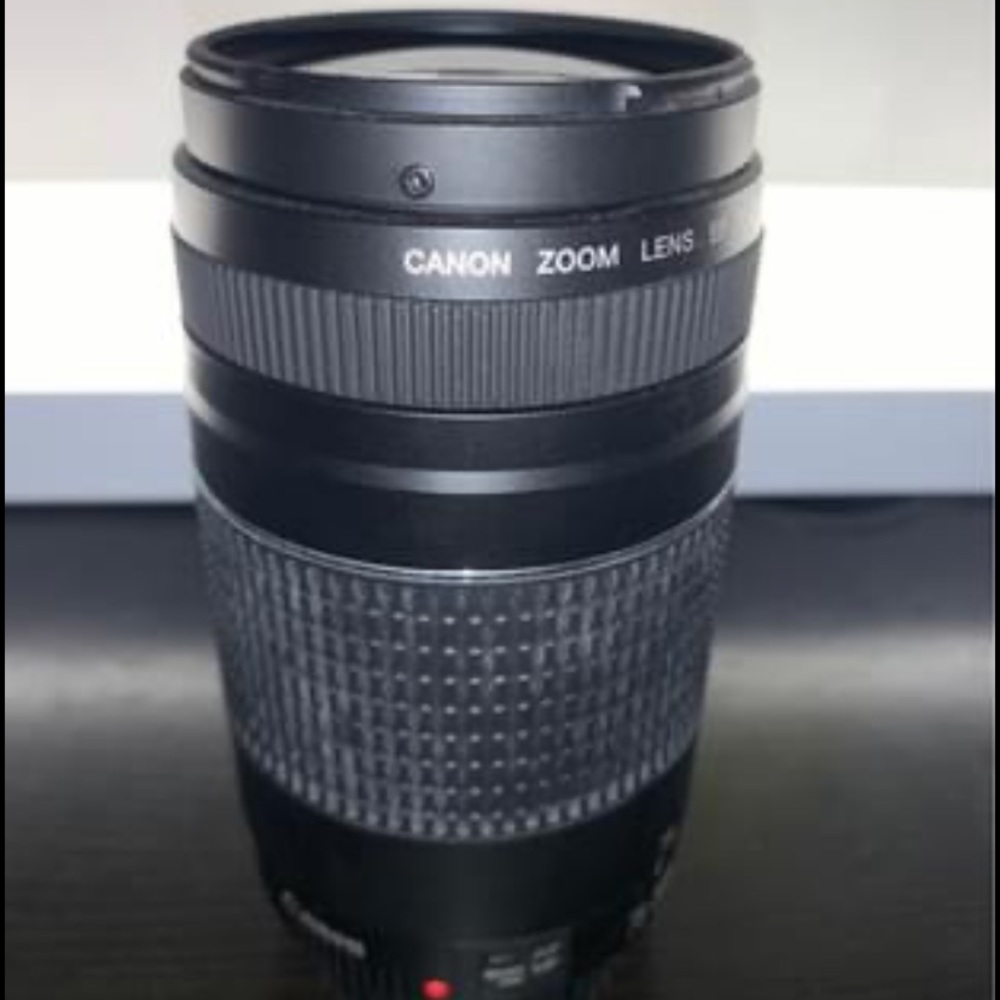 Canon lens